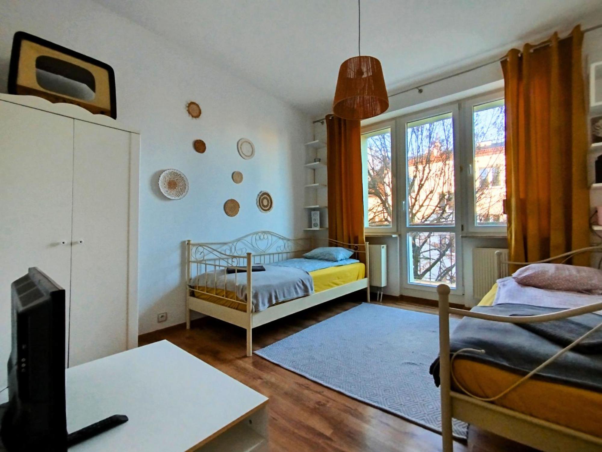 Apartament Z Ogrodem W Sercu Torunia Buitenkant foto