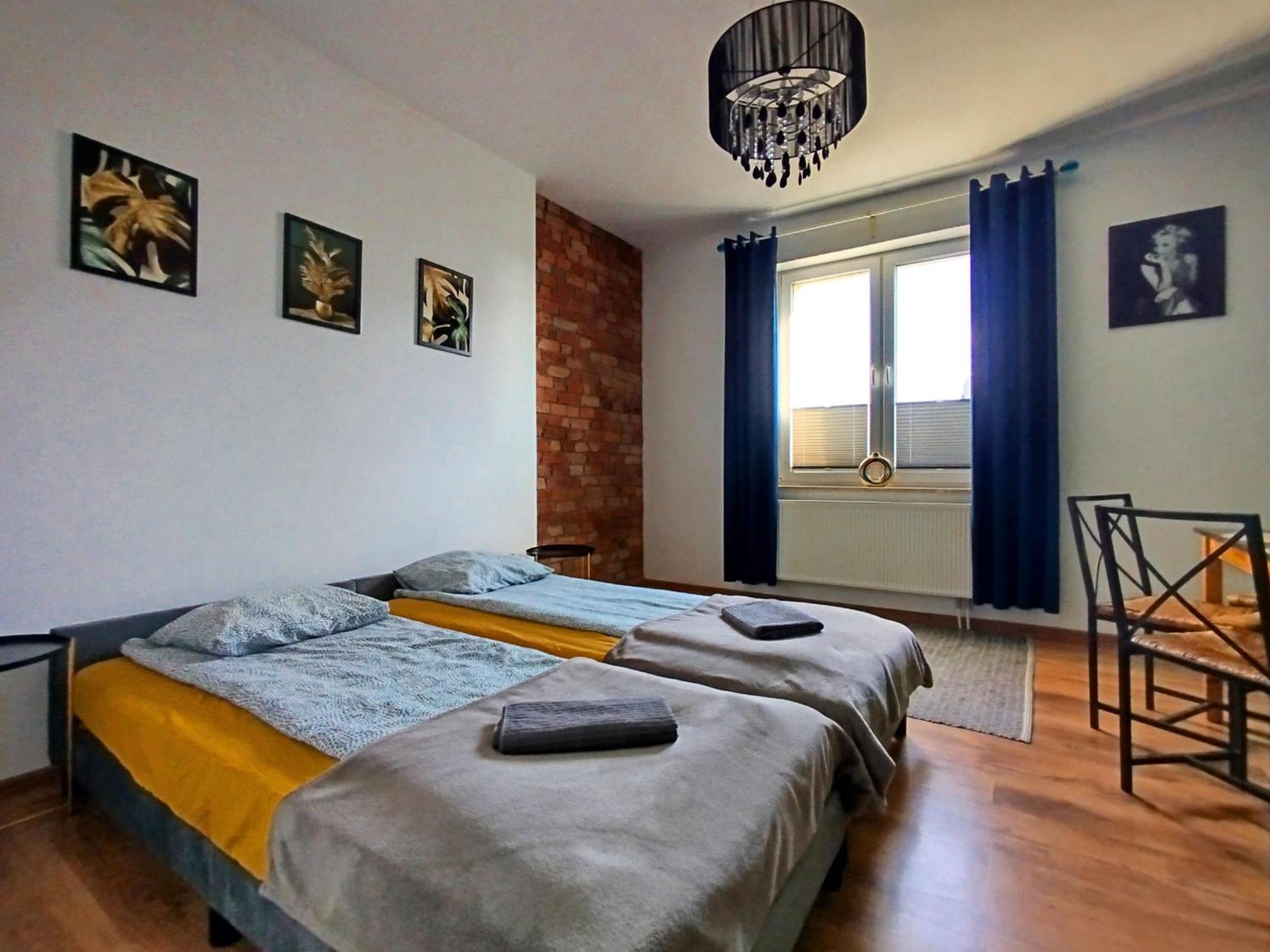 Apartament Z Ogrodem W Sercu Torunia Buitenkant foto