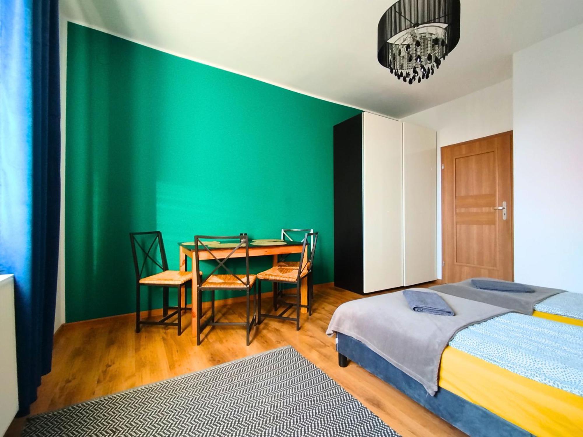Apartament Z Ogrodem W Sercu Torunia Buitenkant foto
