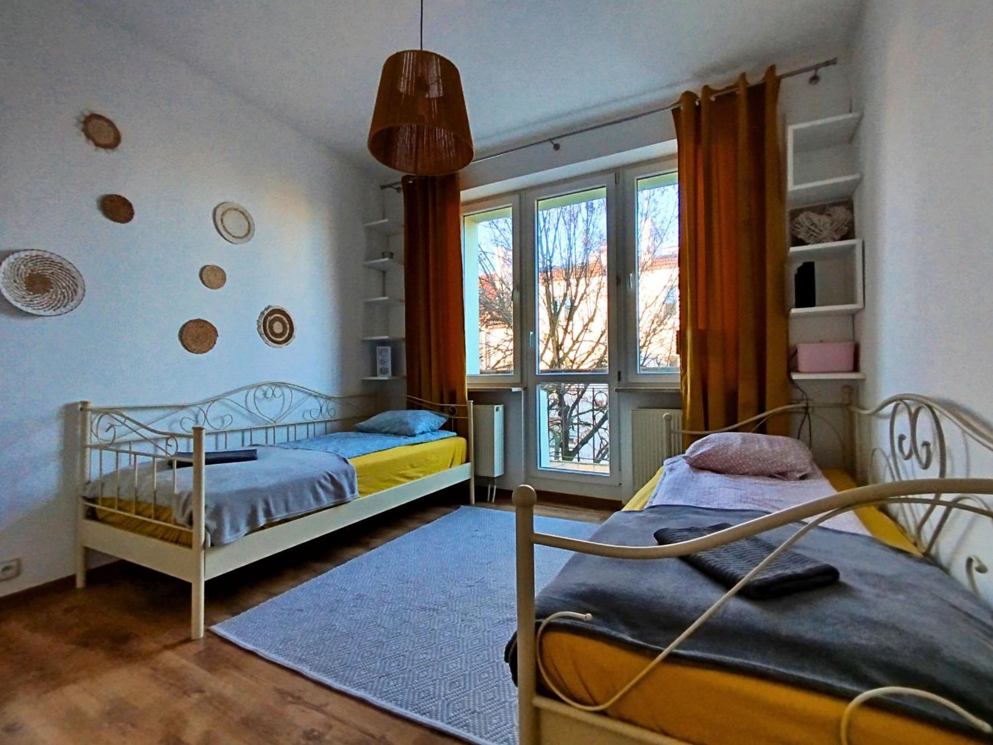 Apartament Z Ogrodem W Sercu Torunia Buitenkant foto